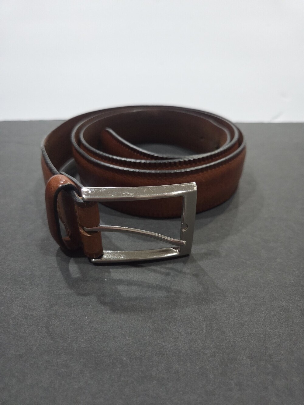 Jos. A .Bank Men's Brown Leather Belt - Classic Casual Style Sz.42